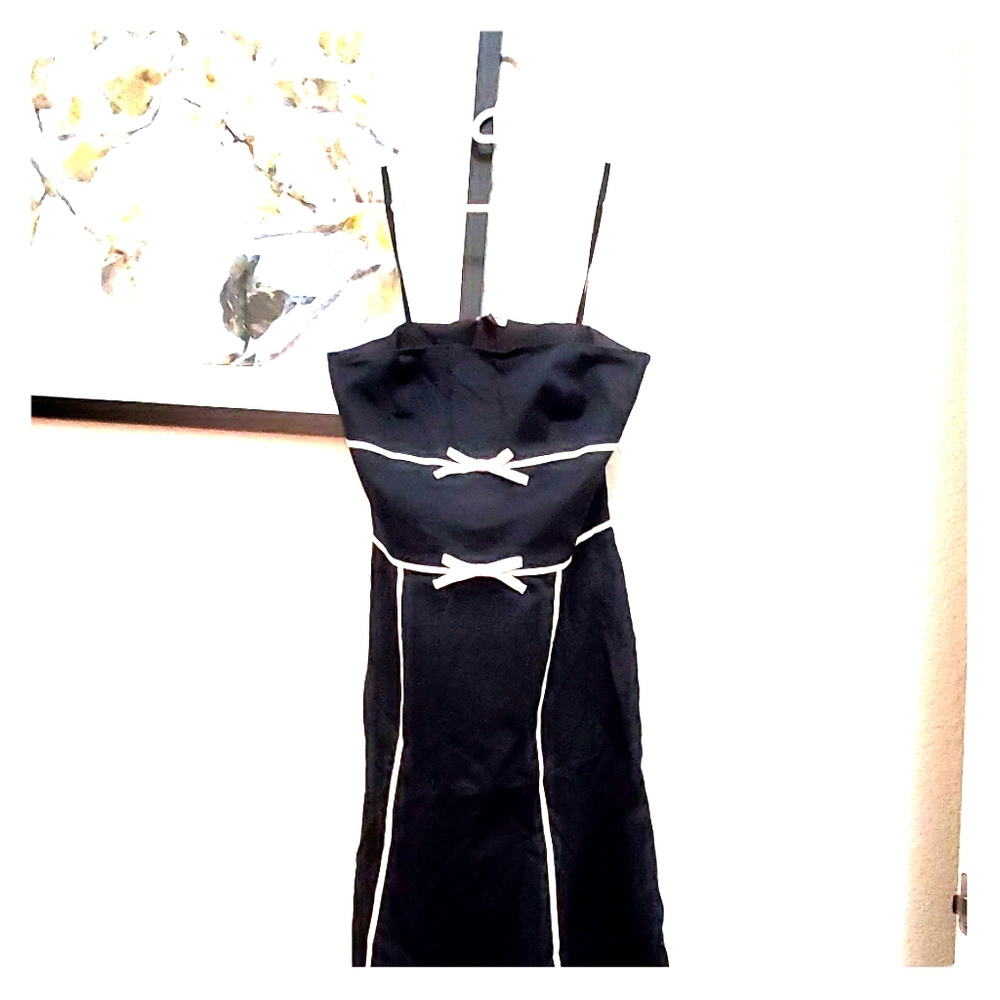 White House Black Market Strapless Dress